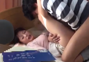 【中出し】可愛い巨乳家庭教師を押し倒し犯す！巨乳を揉まれ生で膣内射精エロ動画！