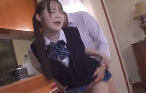 【襲ってしまう】彼氏カワイイ幼馴染フェラ中出し巨乳童貞美少女エロ動画で興奮