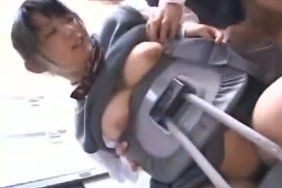 【放送室ハメ倒し】童顔巨乳女子校生と放送室オンでハメ倒すエロ動画！