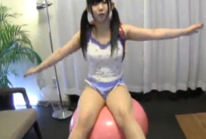 【ハメ撮りミニ系巨乳痴女顔射】JS級ミニ系ツインテ少女とハメ撮りパコ！巨乳エロ動画！