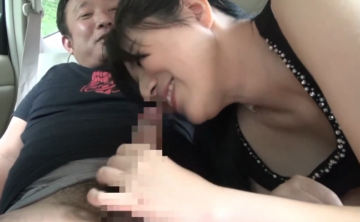 【フェラ】もうダメぇ豊満巨乳熟女絶叫社内野外生交尾のエロ動画！手コキ熟女